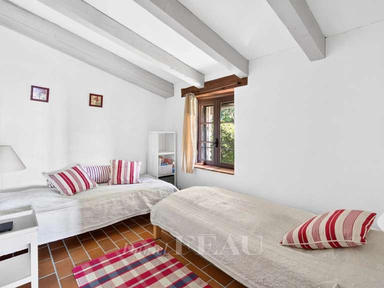 House Montjustin - 4 bedrooms - 125m²