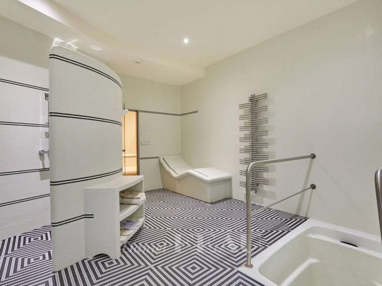 Maison Eygalières - 7 chambres - 468m²