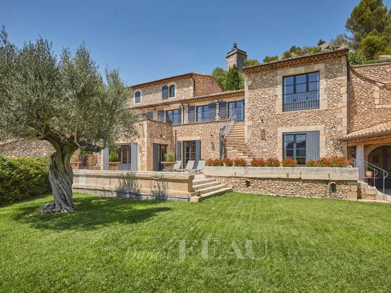 House Eygalières - 7 bedrooms - 468m²