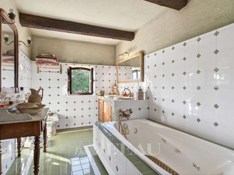 Maison Cavaillon - 4 chambres - 260m²