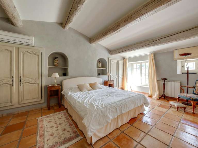 House Eygalières - 8 bedrooms - 457m²