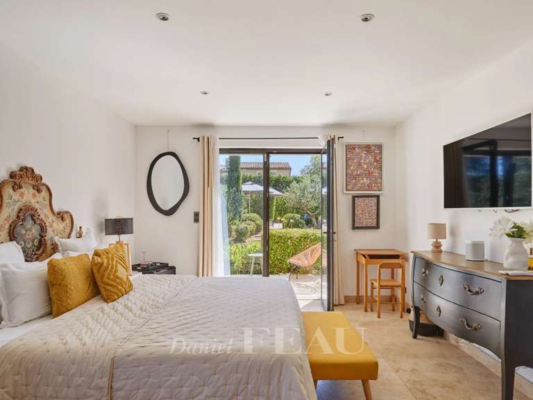 Maison Eygalières - 4 chambres - 252m²