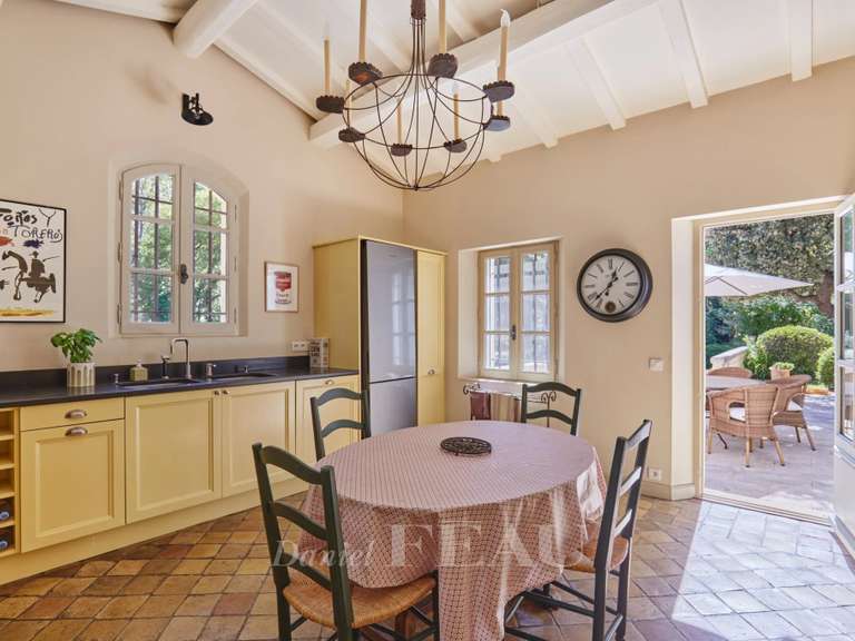 Maison Saint-Rémy-de-Provence - 4 chambres - 230m²
