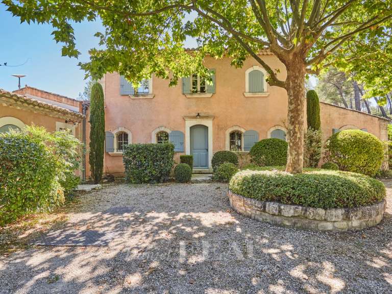 House Saint-Rémy-de-Provence - 4 bedrooms - 230m²