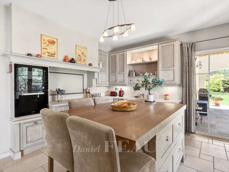 House Pierrevert - 4 bedrooms - 303m²
