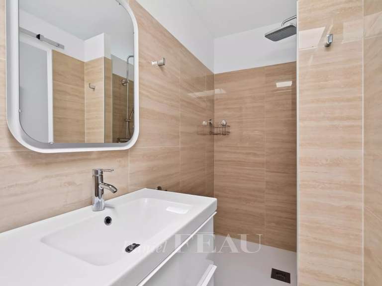Maison Nîmes - 3 chambres - 258m²