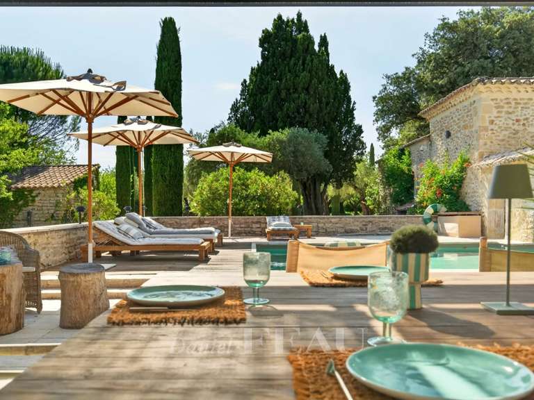 Maison Grignan - 7 chambres - 580m²