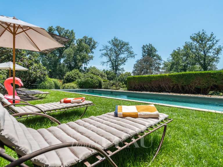 House Goult - 10 bedrooms - 600m²