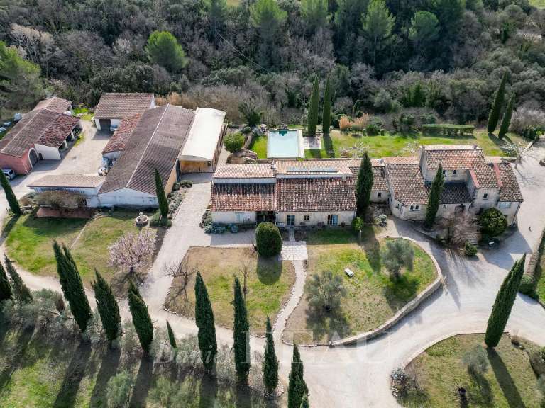 House Pertuis - 10 bedrooms - 510m²