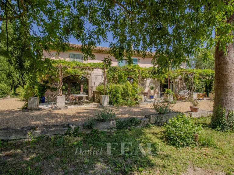House Saint-Rémy-de-Provence - 6 bedrooms - 270m²
