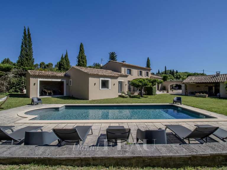 Maison Saint-Rémy-de-Provence - 5 chambres - 210m²