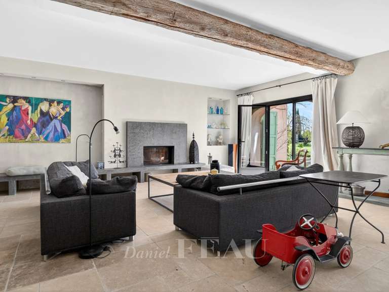 House Althen-des-Paluds - 9 bedrooms - 379m²
