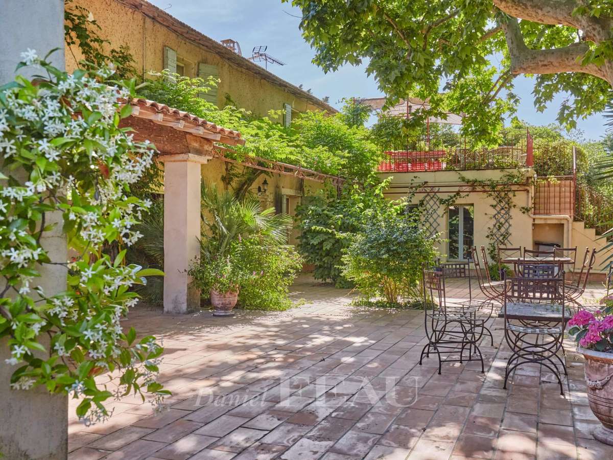 Maison Fourques