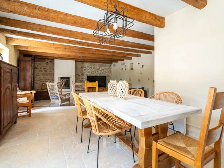Maison Saint-Étienne-du-Grès - 5 chambres - 373m²
