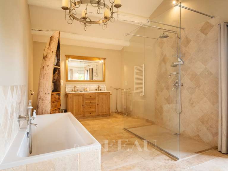 Maison L'Isle-sur-la-Sorgue - 8 chambres - 547m²