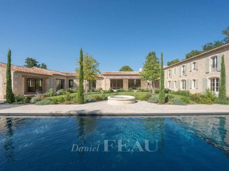 House Saint-Rémy-de-Provence - 7 bedrooms - 495m²