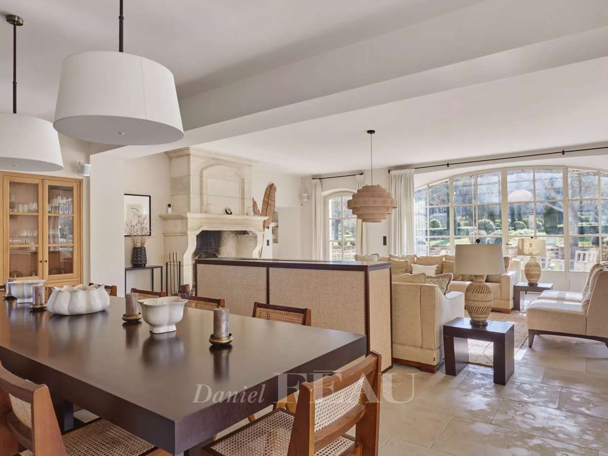 House Paradou