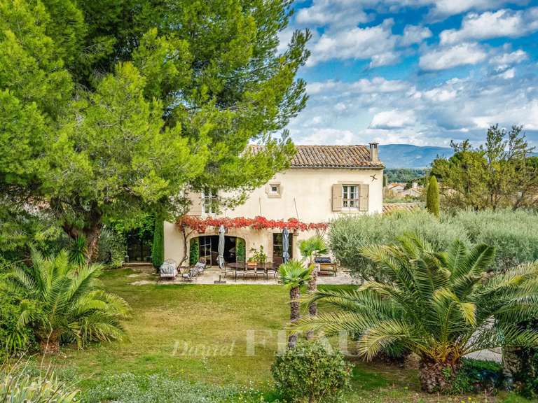 Maison Cavaillon - 4 chambres - 236m²