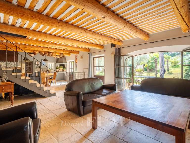 Maison Cavaillon - 4 chambres - 236m²