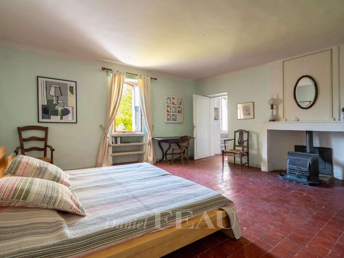 House Gordes