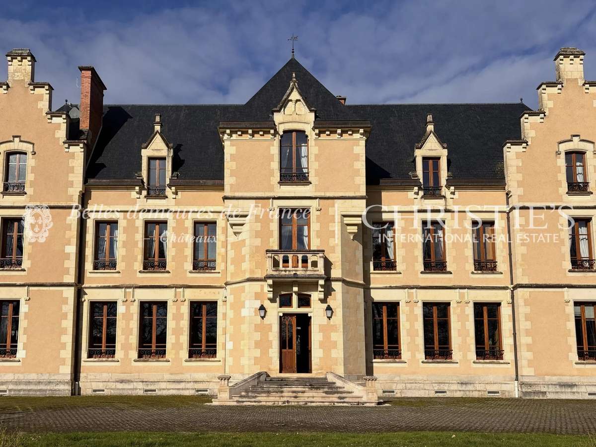 Maison Sancoins