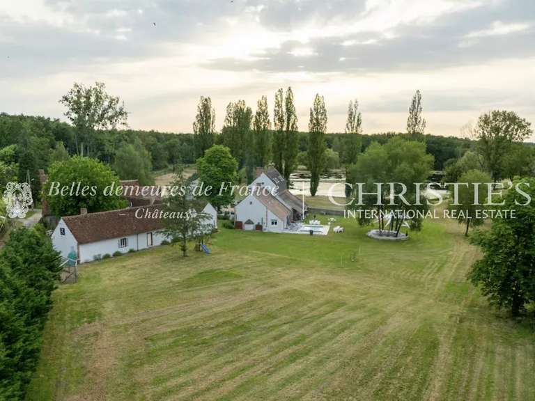 Maison Romorantin-Lanthenay - 13 chambres - 380m²