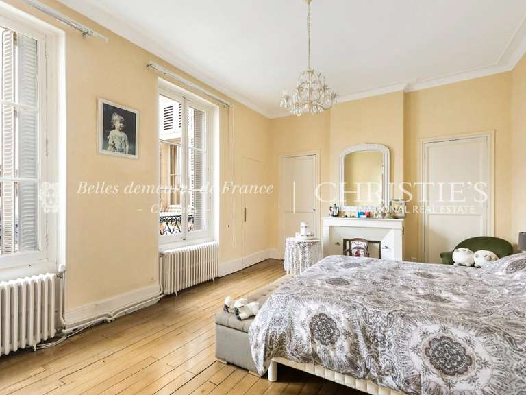 Propriété Auxerre - 5 chambres - 350m²