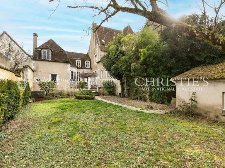 Propriété Auxerre - 5 chambres - 350m²
