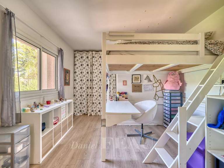 Maison Vaucresson - 5 chambres - 300m²