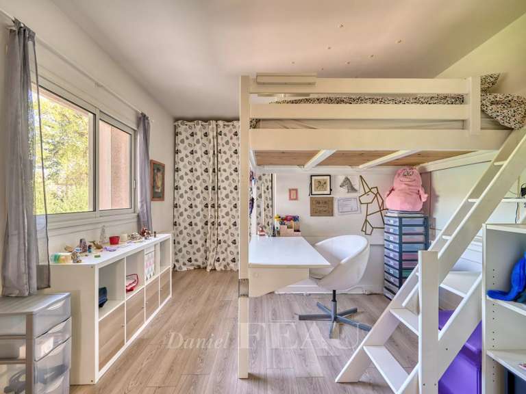 Maison Vaucresson - 5 chambres - 300m²