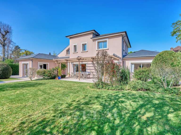 Maison Vaucresson - 5 chambres - 300m²