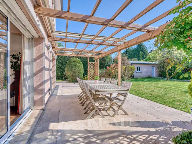 Maison Vaucresson - 5 chambres - 300m²