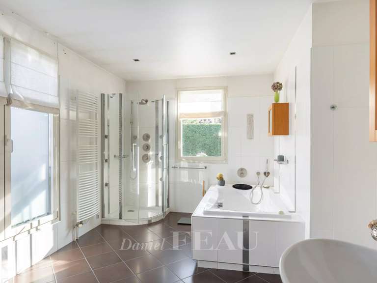 Maison Ville-d'Avray - 5 chambres - 380m²