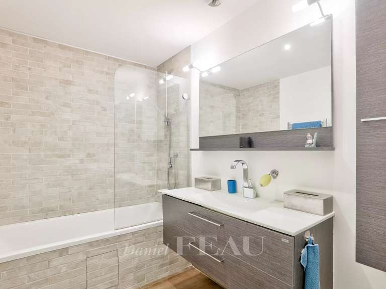Maison Rueil-Malmaison - 6 chambres - 291m²