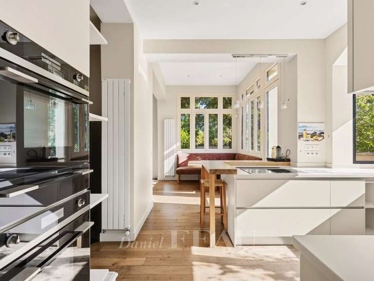Maison Rueil-Malmaison - 6 chambres - 538m²