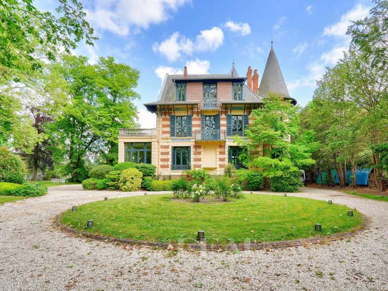 Maison Rueil-Malmaison - 6 chambres - 538m²