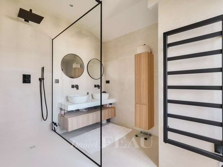 Maison Rueil-Malmaison - 4 chambres - 205m²