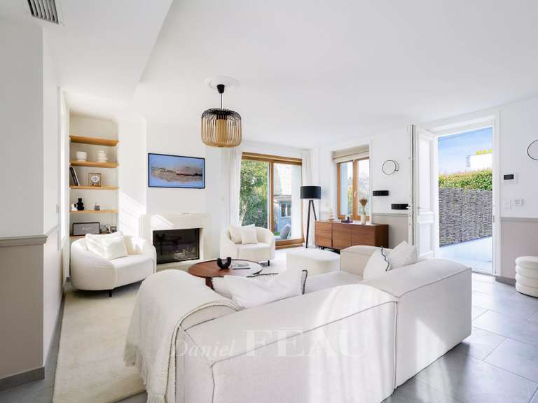 Maison Rueil-Malmaison - 4 chambres - 205m²