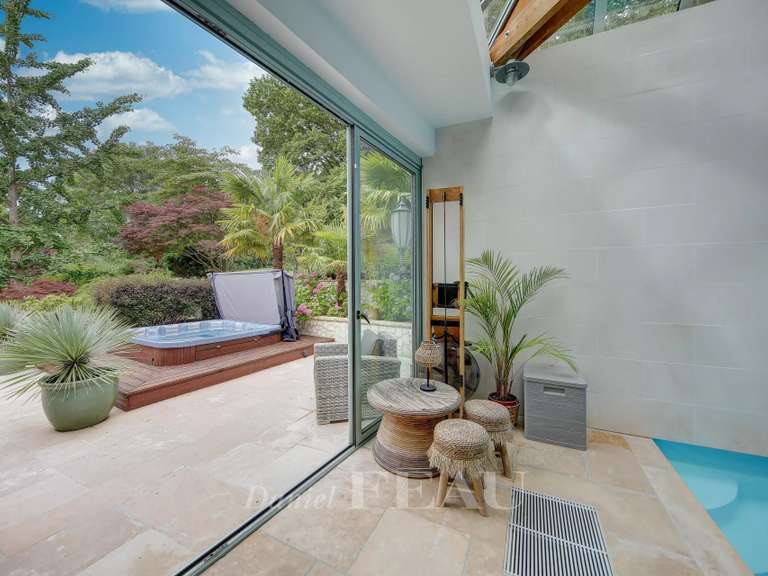 Maison Orgeval - 6 chambres - 363m²