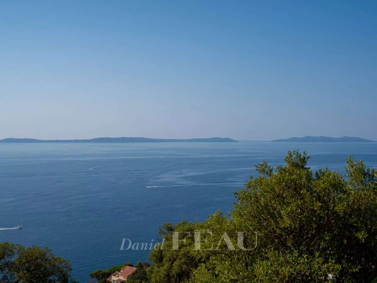House Rayol-Canadel-sur-Mer