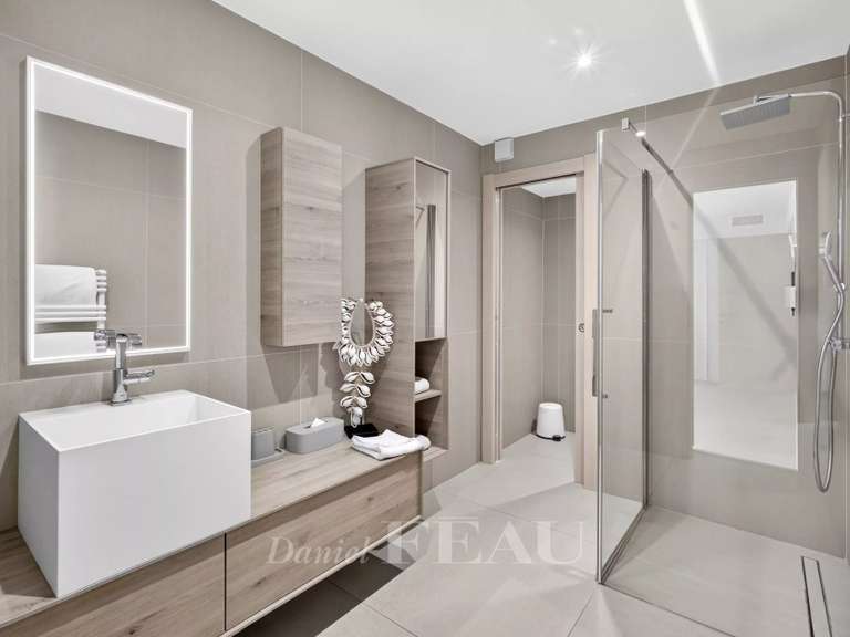 Maison Saint-Tropez - 4 chambres - 310m²
