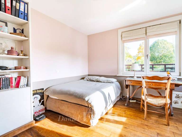 Maison Le Vésinet - 5 chambres - 240m²