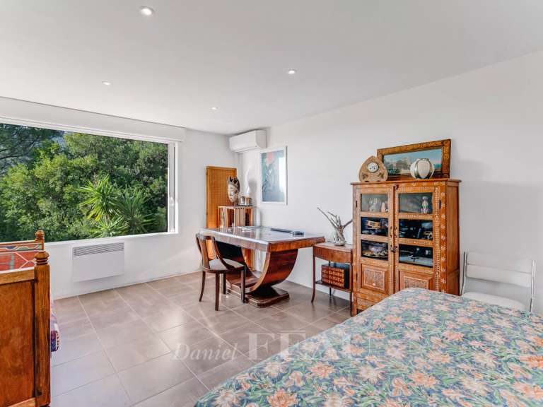Maison Cavalaire-sur-Mer - 6 chambres - 255m²