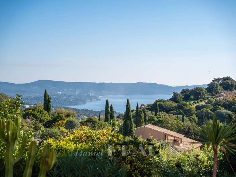 House Cavalaire-sur-Mer - 6 bedrooms - 255m²