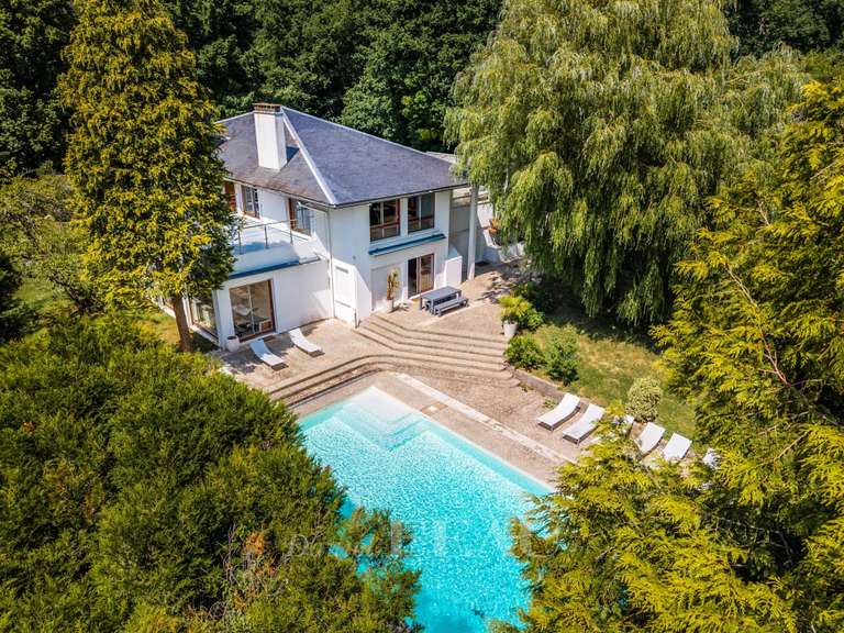Maison Orgeval - 7 chambres - 426m²