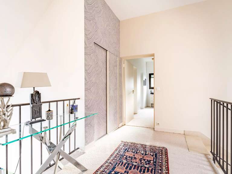 House Bougival - 5 bedrooms - 230m²