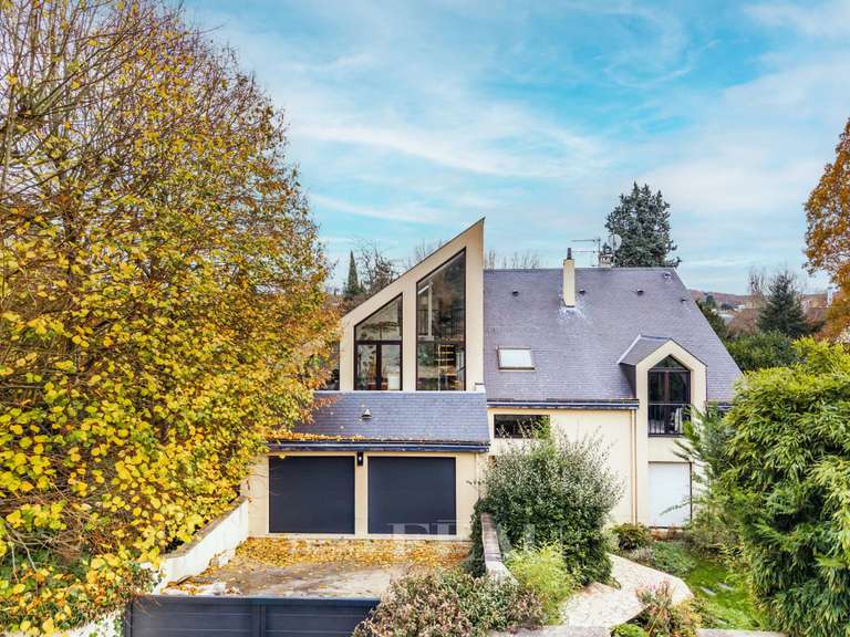 House Bougival - 5 bedrooms - 230m²