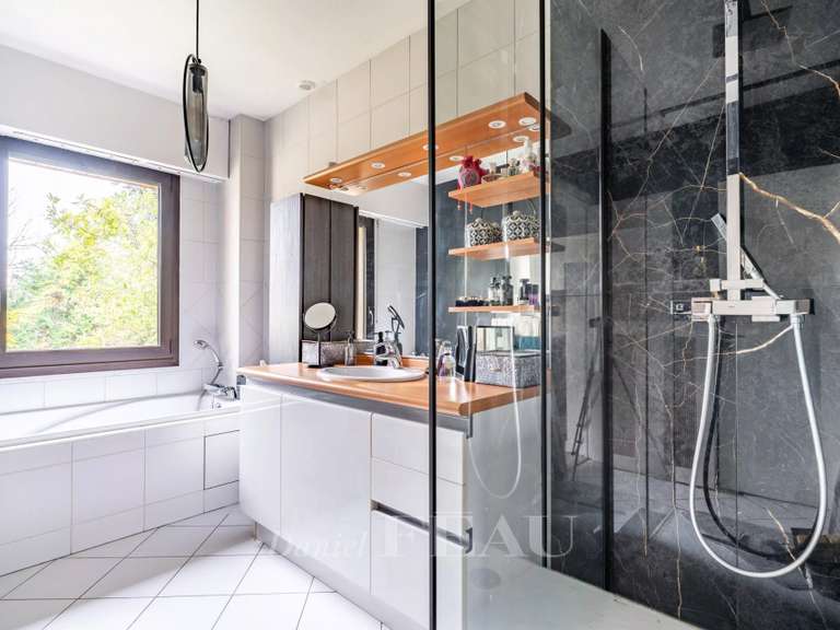 Maison Bougival - 5 chambres - 230m²