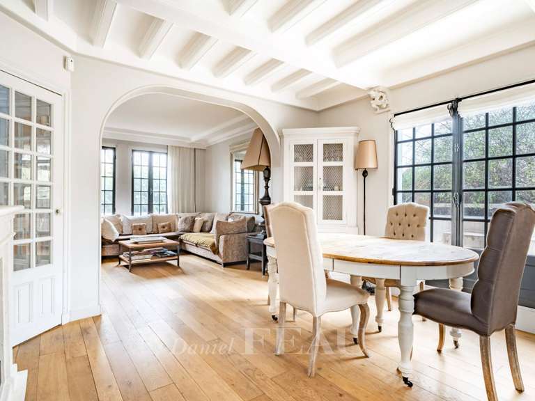 House Bougival - 5 bedrooms - 185m²