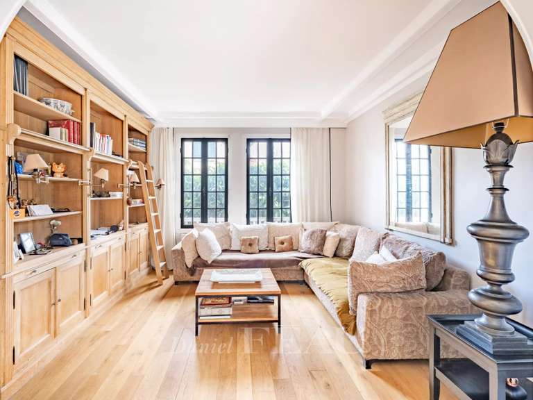 House Bougival - 5 bedrooms - 185m²
